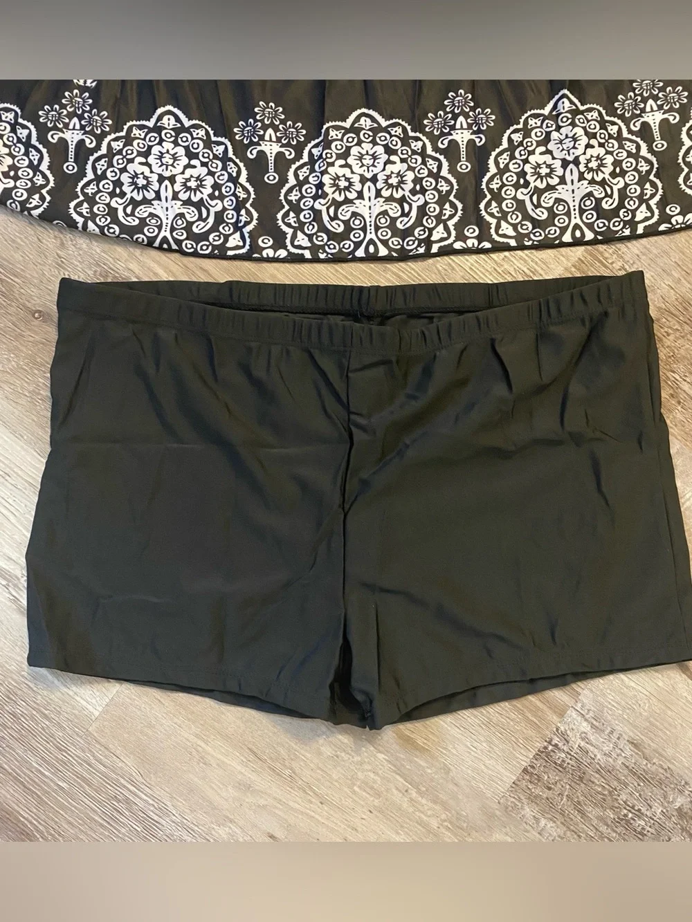 Womens Plus Size 2pc Swimsuit Tankini Swimdress Black & White US Size 20 - Picture 4 of 13